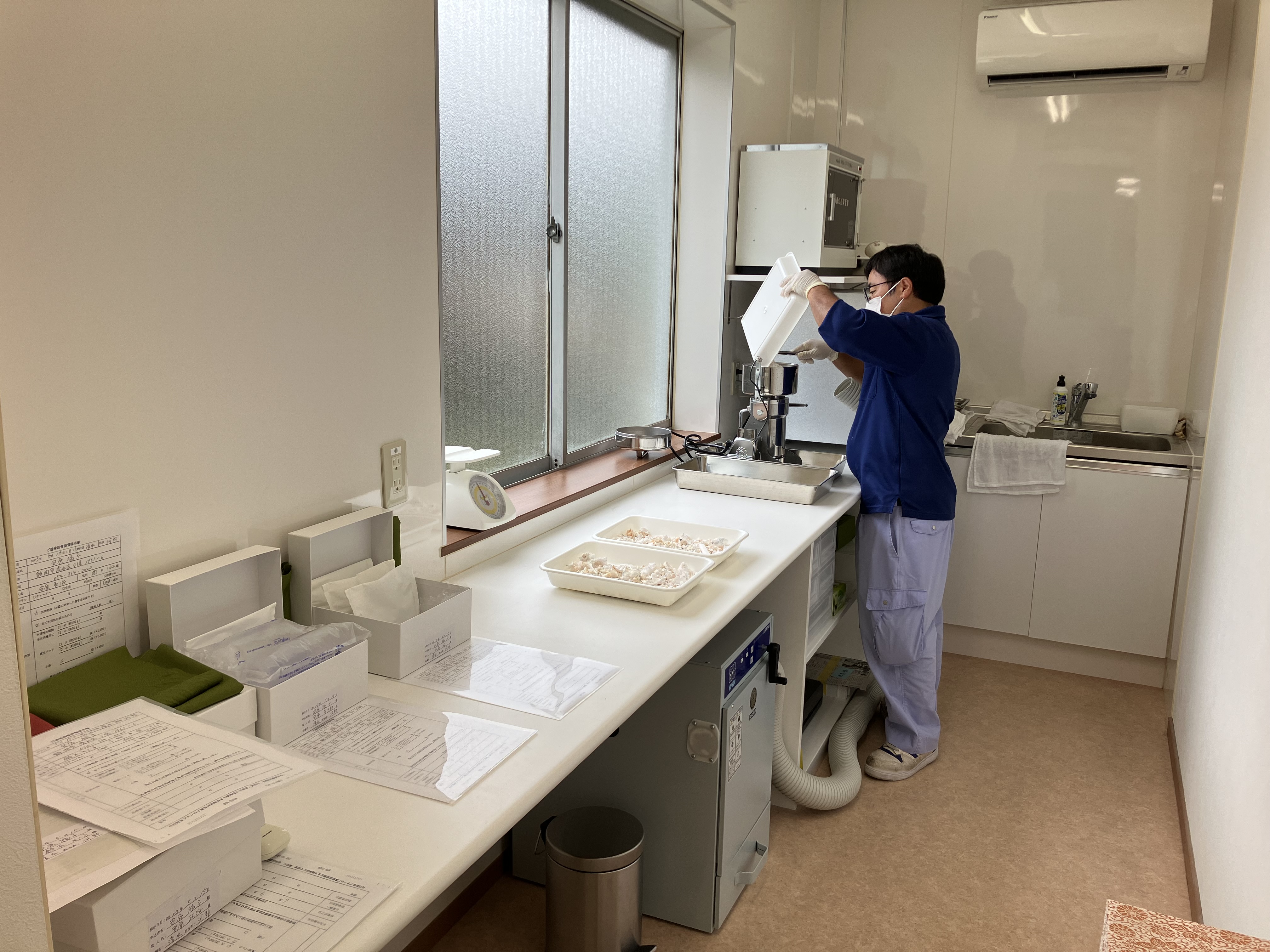 粉骨工程を詳しく見せます