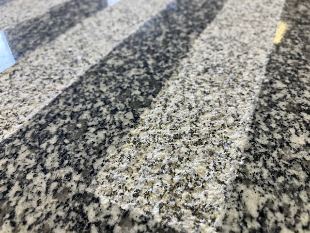 ステップのビシャン加工　