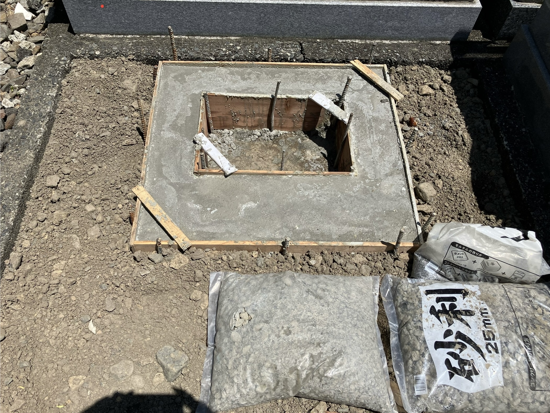 やまき墓石部のお仕事