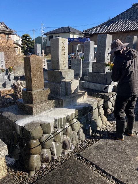 お墓のクリーニング