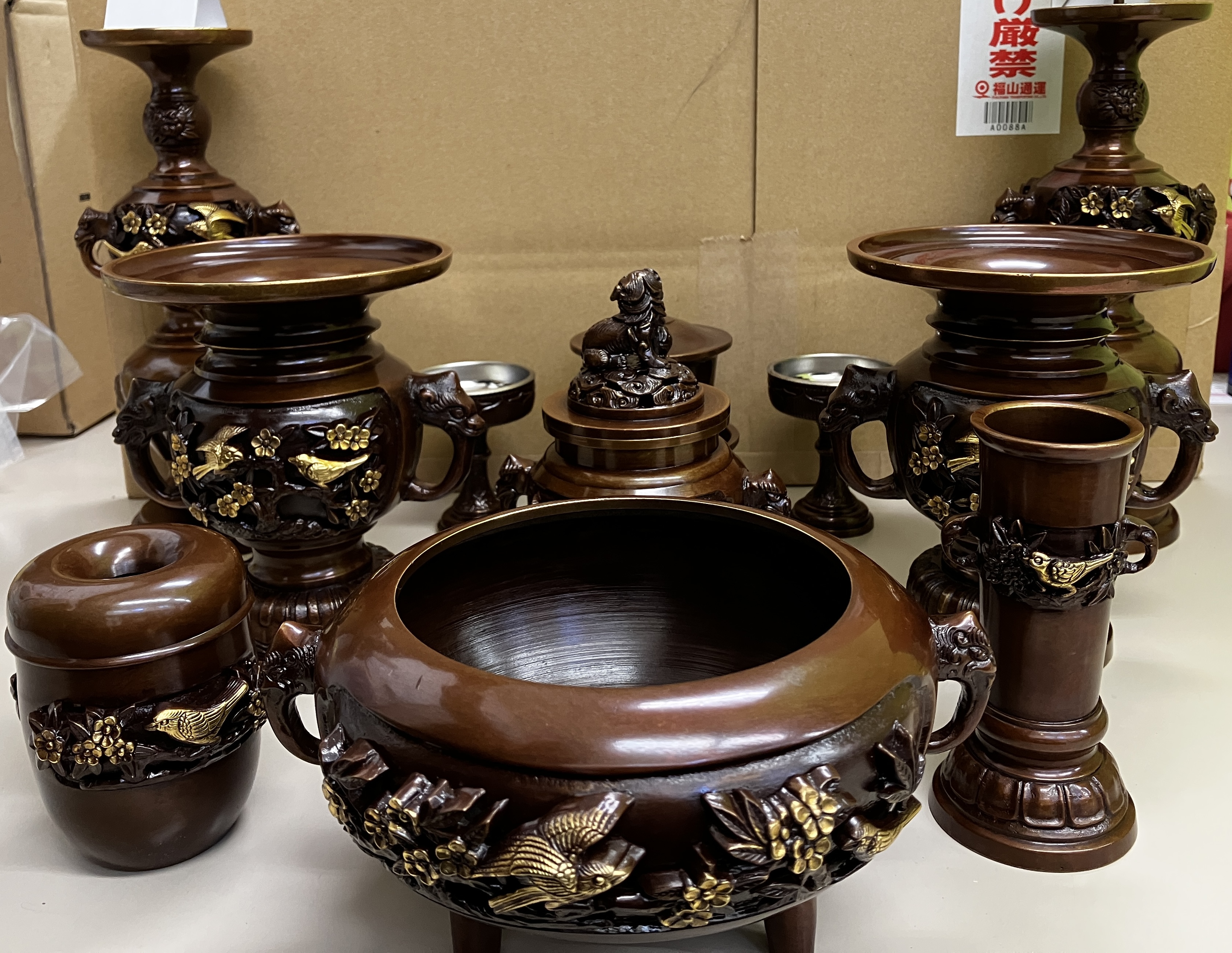 仏具を新品同様に再生しました