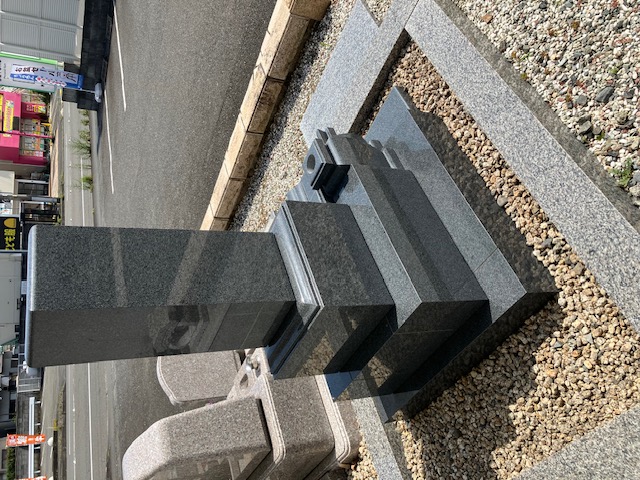 新たな展示墓石