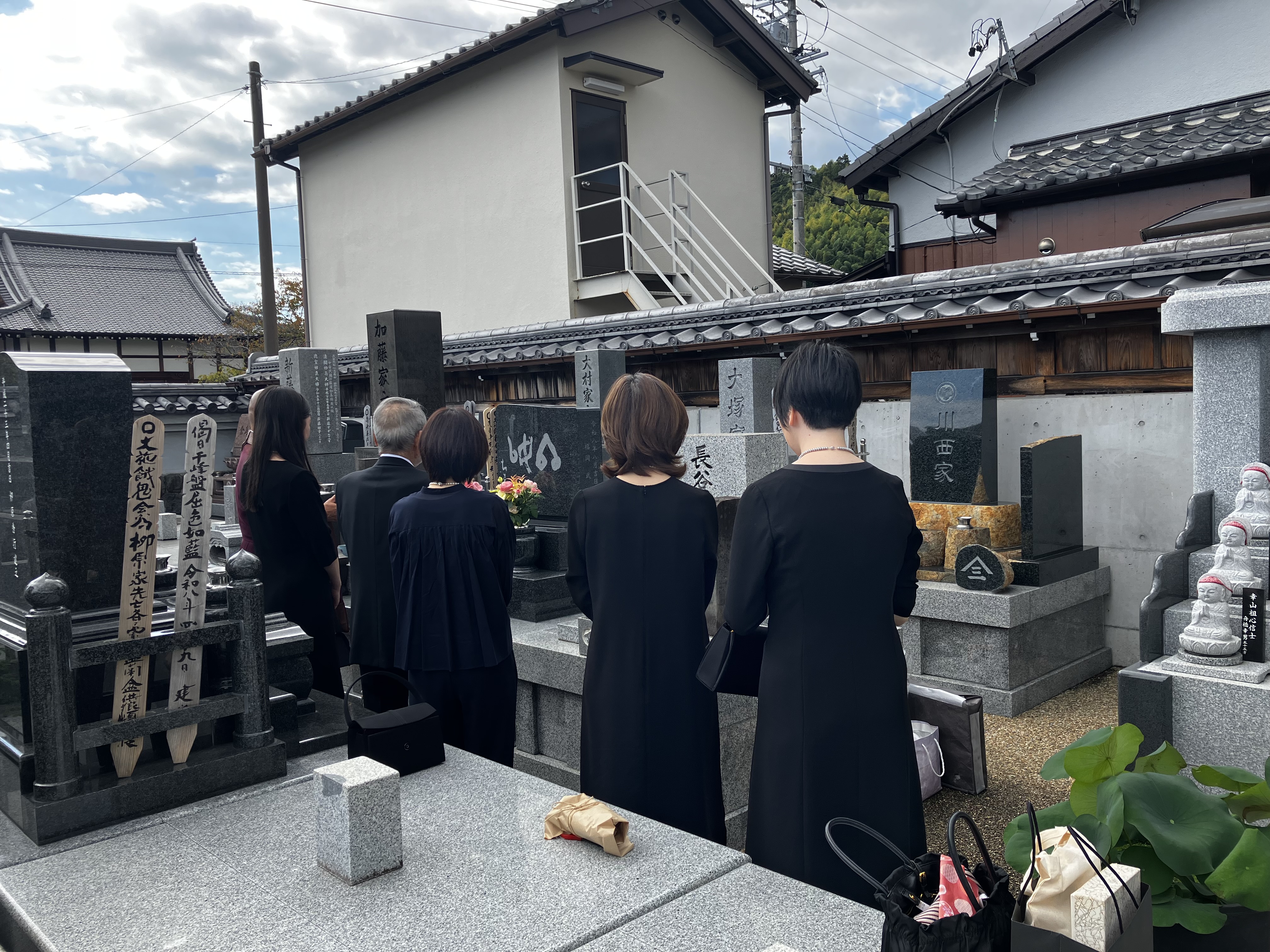 納骨を終え