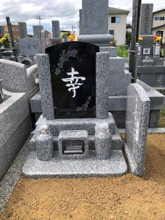墓石の文字