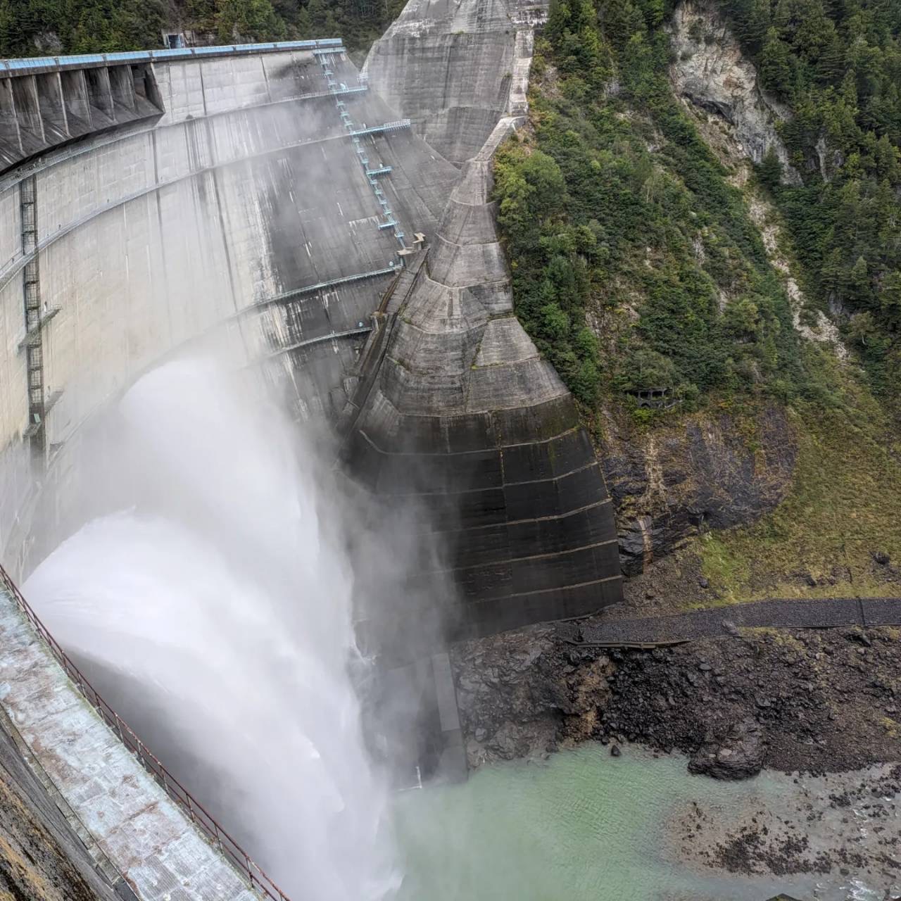秋の立山が・・・