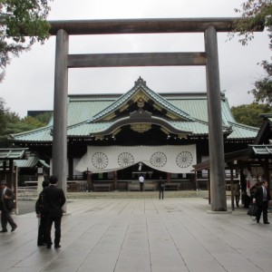 靖国神社に参拝に行きました